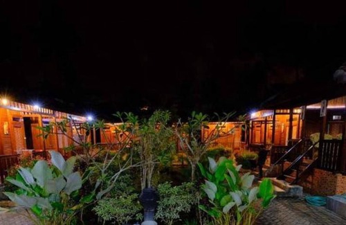 Sumberagung House | 40 m² Bungalow ∙ 4 guests