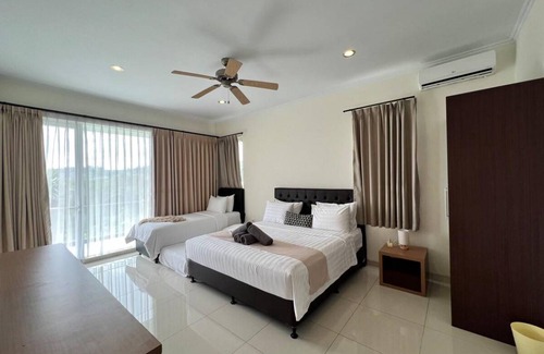 Bandung Villa | 400 m² Villa ∙ 3 bedrooms ∙ 15 guests