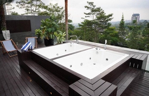 Bandung Villa | 400 m² Villa ∙ 3 bedrooms ∙ 15 guests