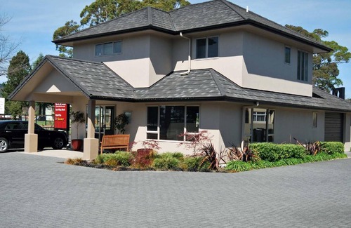 Fenton Street Hotel | 42 m² Motel ∙ 127 guests