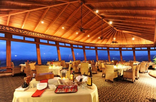 Arenal Hot Springs Resort | 425 m² Resort ∙ 5 bedrooms ∙ 127 guests
