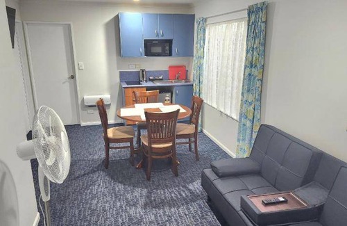 East Tamaki Hotel | 44 m² Motel ∙ 2 bedrooms ∙ 4 guests
