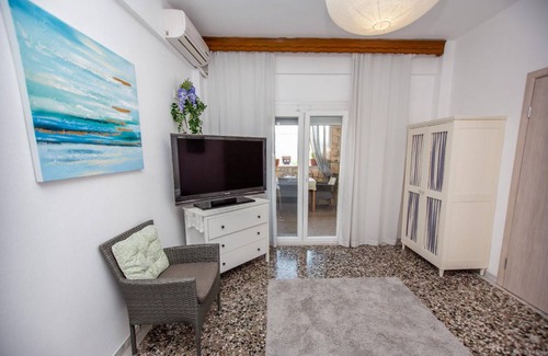 Asprovalta Apartment | 45 m² Apartment ∙ 2 bedrooms ∙ 4 guests