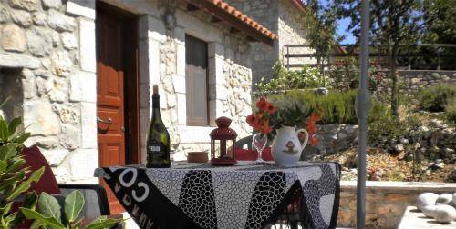 Fokiano House | 45 m² House ∙ 1 bedroom ∙ 4 guests