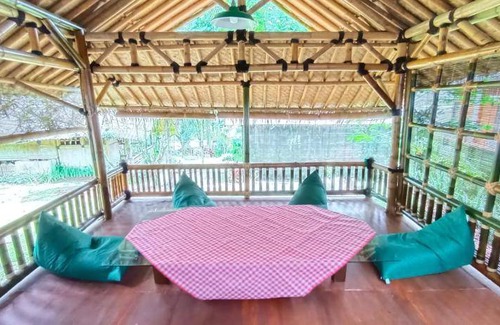 Pancawati Hotel | 48 m² Hotel ∙ 6 bedrooms ∙ 20 guests