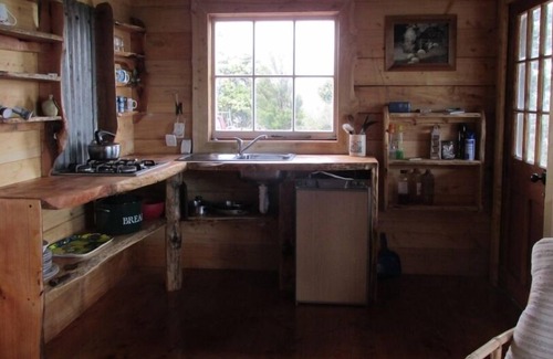 Waiotahi Cabin | 4WD Off the grid timber cabin, Panoramic views, Lovers nook !