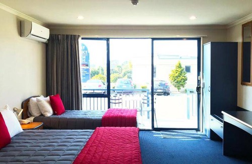 Timaru Hotel | 50 m² Motel ∙ 10 guests