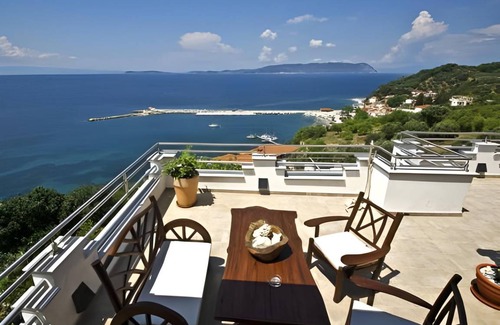 Loutraki Apartment | 50 m² Serviced apartment ∙ 2 bedrooms ∙ 127 guests
