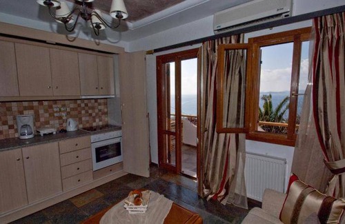 Loutraki Apartment | 50 m² Serviced apartment ∙ 2 bedrooms ∙ 127 guests