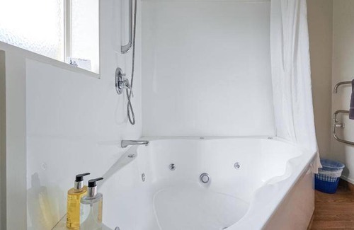 Gisborne Hotel | 55 m² Motel ∙ 127 guests