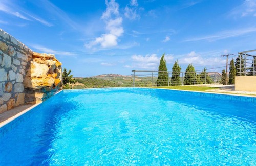 Roumeli Villa | 55 m² Villa ∙ 1 bedroom ∙ 4 guests