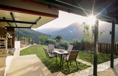 Central Tzoumerka House | 60 m² House ∙ 2 bedrooms ∙ 4 guests