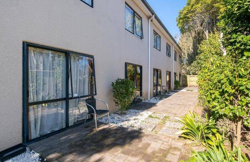 Epsom Hotel | 60 m² Motel ∙ 2 bedrooms ∙ 8 guests