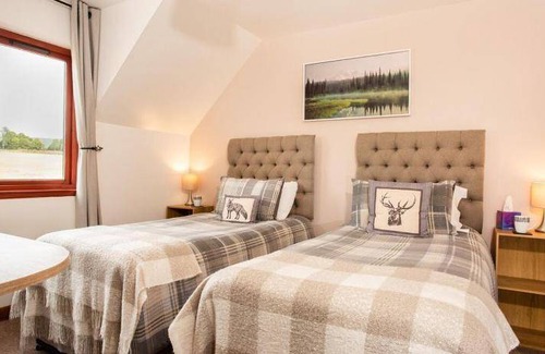 Alness Bed & Breakfast | 600 m² Bed and breakfast ∙ 5 bedrooms ∙ 10 guests