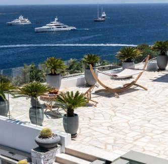 Psarou Villa | 600 m² Villa ∙ 6 bedrooms ∙ 12 guests