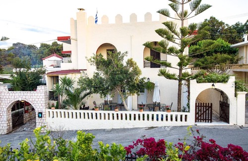 Panormos Apartment | 65 m² Apartment ∙ 2 bedrooms ∙ 10 guests