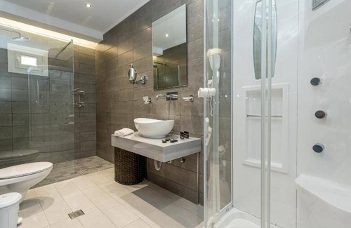 Paralia Dionysiou Apartment | 68 m² Apartment ∙ 2 bedrooms ∙ 127 guests