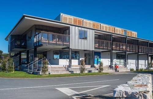 Ngaio Bay Apartment | 70 m² Apartment ∙ 2 bedrooms ∙ 127 guests