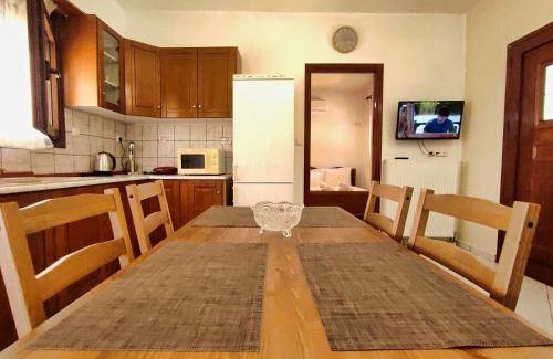 Kastraki House | 70 m² House ∙ 2 bedrooms ∙ 6 guests