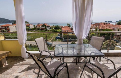 Chrisi Akti Apartment | 70 m² Serviced apartment ∙ 2 bedrooms ∙ 5 guests