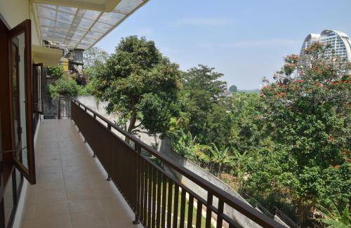 Dago House | 700 m² House ∙ 3 bedrooms ∙ 5 guests