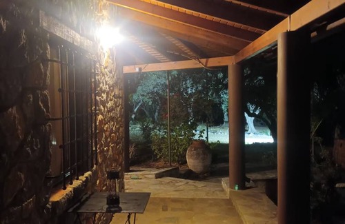 Galatas House | 71 m² House ∙ 1 bedroom ∙ 4 guests