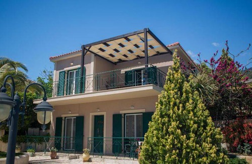 Karavados House | 75 m² House ∙ 2 bedrooms ∙ 20 guests