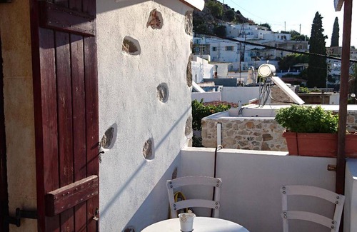 Pefki House | 75 m² House ∙ 2 bedrooms ∙ 4 guests