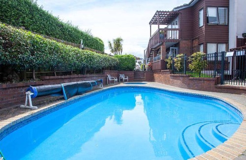 Two Mile Bay Hotel | 75 m² Motel ∙ 2 bedrooms ∙ 127 guests