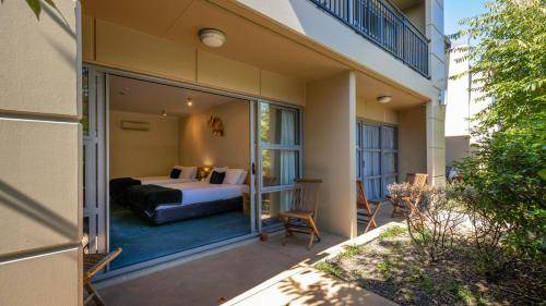 Stoke Hotel | 76 m² Motel ∙ 2 bedrooms ∙ 127 guests