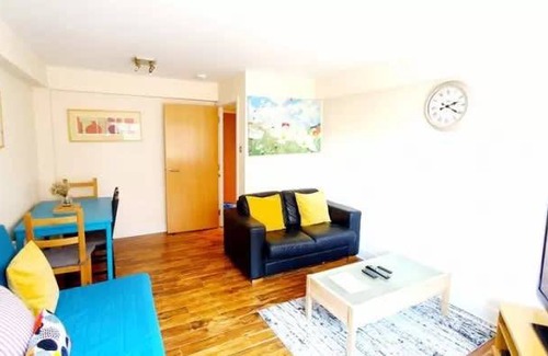 City Centre Glasgow Apartment | 79 m² Apartment ∙ 2 bedrooms ∙ 4 guests