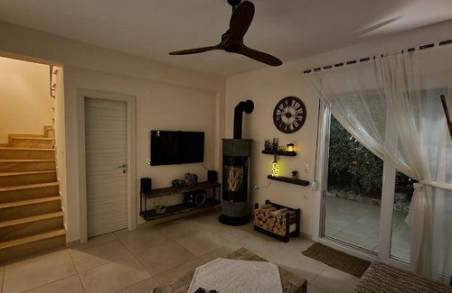Prinos House | 79 m² House ∙ 2 bedrooms ∙ 6 guests