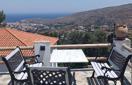 Andros Town Apartment | 80 m² Apartment ∙ 2 bedrooms ∙ 6 guests