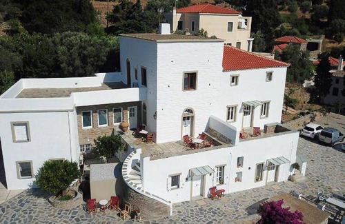 Andros Town Apartment | 80 m² Apartment ∙ 2 bedrooms ∙ 6 guests