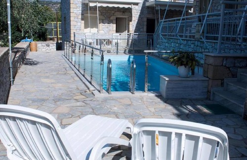 Stoupa Apartment | 80 m² Apartment ∙ 5 guests