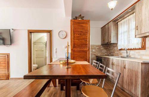 Trikolonoi Apartment | 80 m² Apartment ∙ 3 bedrooms ∙ 5 guests