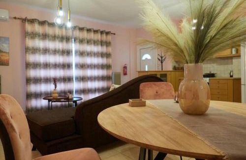 Anatolikos Sinikismos Apartment | 80 m² Apartment ∙ 2 bedrooms ∙ 4 guests