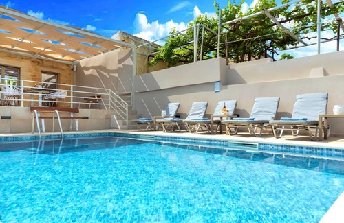 Dramia House | 80 m² House ∙ 3 bedrooms ∙ 6 guests