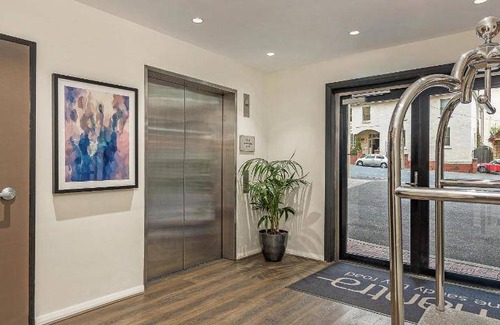Hobart Central Business District Apartment | 80 m² Serviced apartment ∙ 2 bedrooms ∙ 127 guests