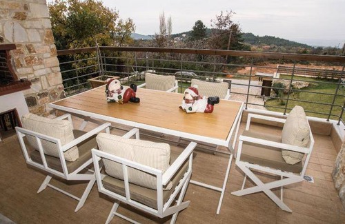 Polygyros Villa | 80 m² Villa ∙ 2 bedrooms ∙ 6 guests