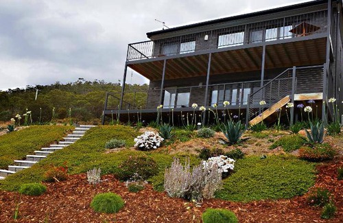 New Norfolk Apartment | 83 m² Apartment ∙ 10 guests
