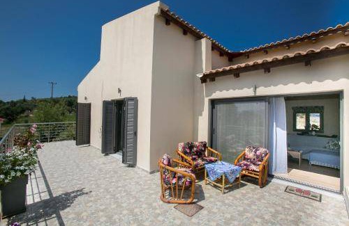 Paliki Villa | 83 m² Villa ∙ 3 bedrooms ∙ 12 guests
