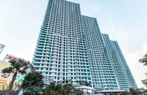 Bekasi Barat Hotel | 8Rooms@ Grand Kamala Lagoon