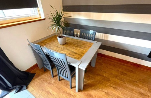 Gilmerton Ski Chalet | 90 m² Chalet ∙ 2 bedrooms ∙ 6 guests
