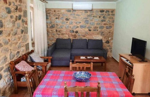 Leonidio House | 90 m² House ∙ 2 bedrooms ∙ 5 guests