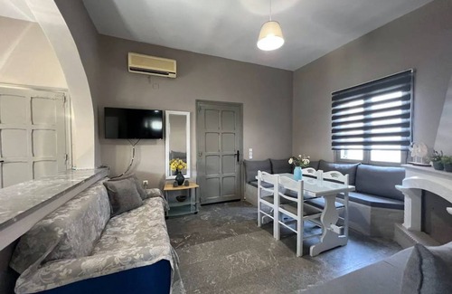 Platanos House | 90 m² House ∙ 2 bedrooms ∙ 4 guests