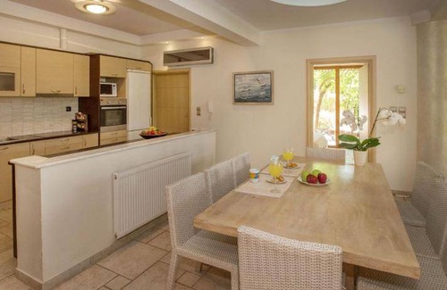 Marathon House | 90 m² House ∙ 3 bedrooms ∙ 6 guests