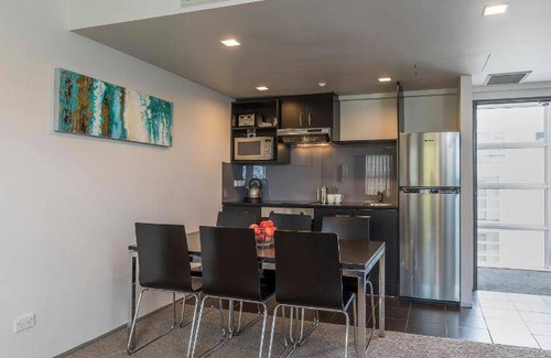 Grey Lynn Apartment | 90 m² Serviced apartment ∙ 16 guests