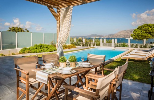 Argostoli Town Villa | 90 m² Villa ∙ 2 bedrooms ∙ 4 guests