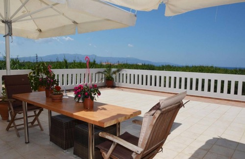Gerani Apartment | 95 m² Apartment ∙ 2 bedrooms ∙ 5 guests